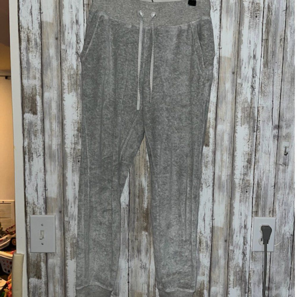 lululemon grey scuba joggers velour size 4